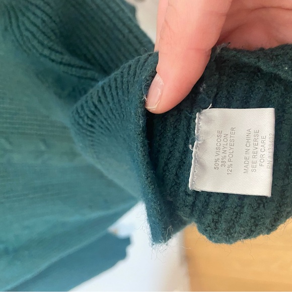 ModCloth Sweater - Picture 6 of 7